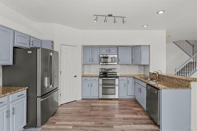 750 Capeglen Road