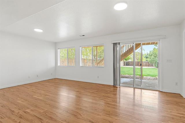 750 Capeglen Road