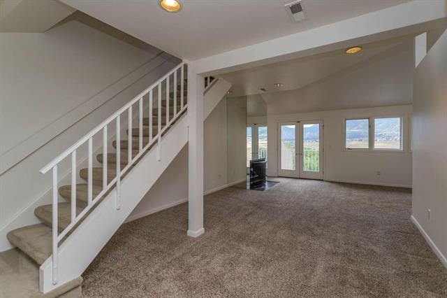 556 Observatory Drive