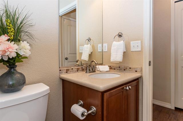 12615 Handles Peak Way