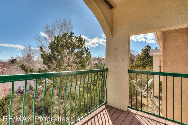 3040 Mandalay Grove 8