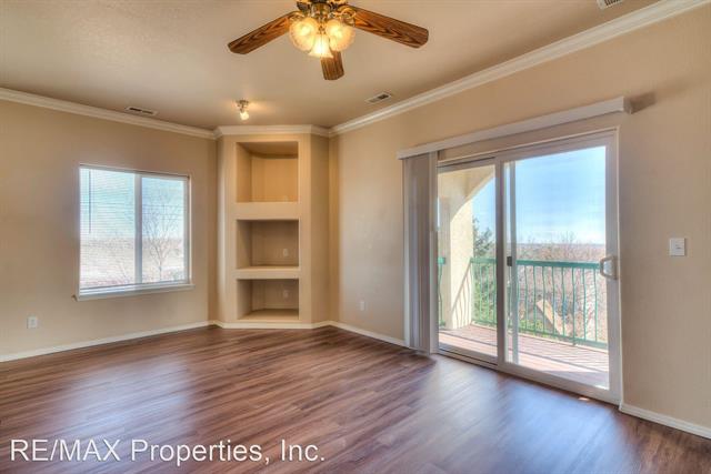 3040 Mandalay Grove 8