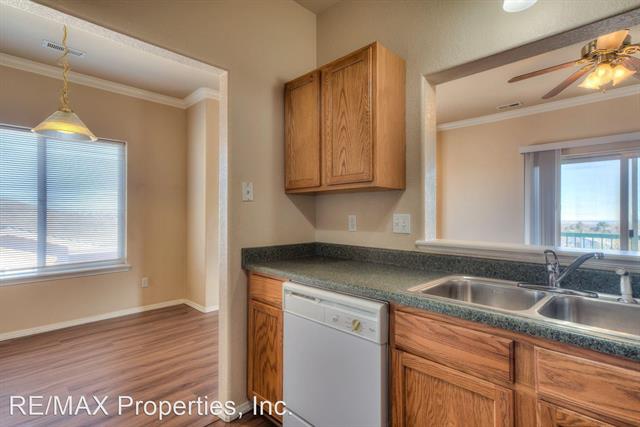 3040 Mandalay Grove 8