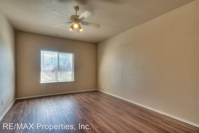 3040 Mandalay Grove 8