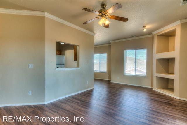 3040 Mandalay Grove 8