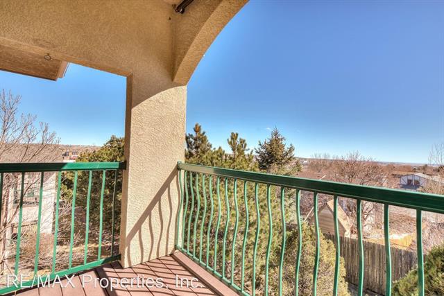 3040 Mandalay Grove 8