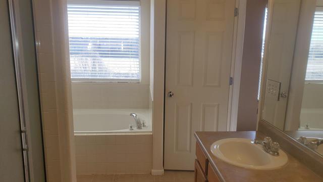 2441 Obsidian Forest View