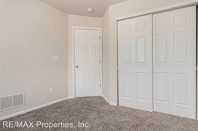 8273 Kettle Drum Street 5603885