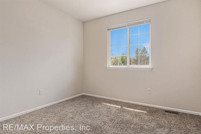 8273 Kettle Drum Street 5603885