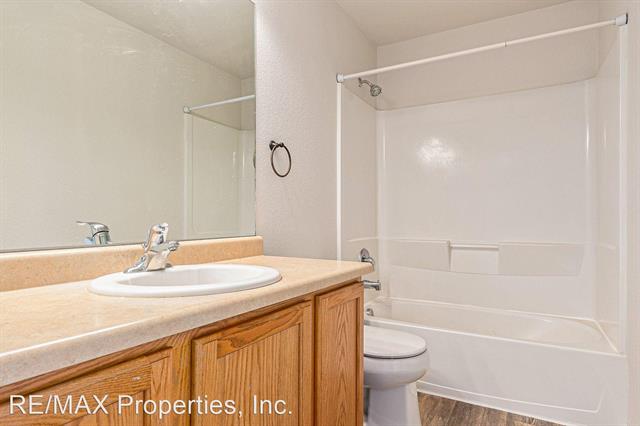 8273 Kettle Drum Street 5603885