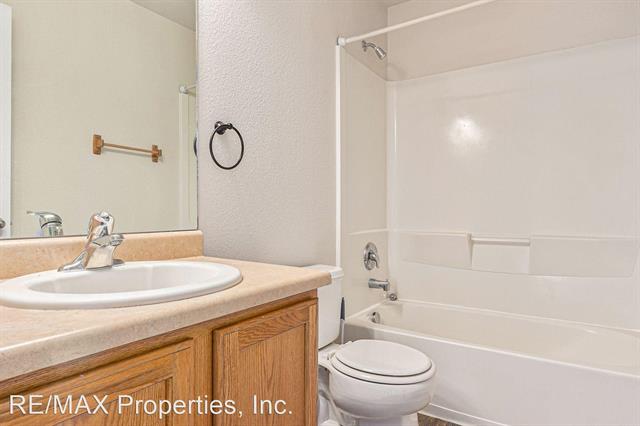 8273 Kettle Drum Street 5603885