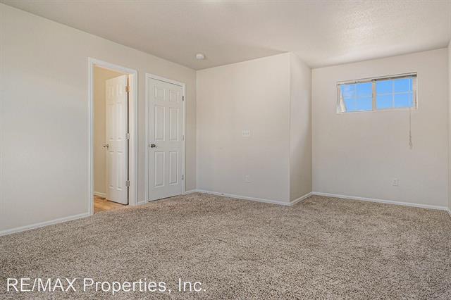 8273 Kettle Drum Street 5603885