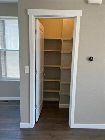 6053 Abbey Hill Lane