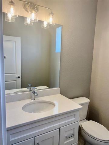 6053 Abbey Hill Lane