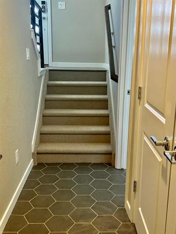 6053 Abbey Hill Lane