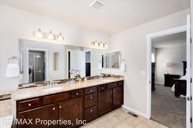 1491 Grand Overlook Street 11102069