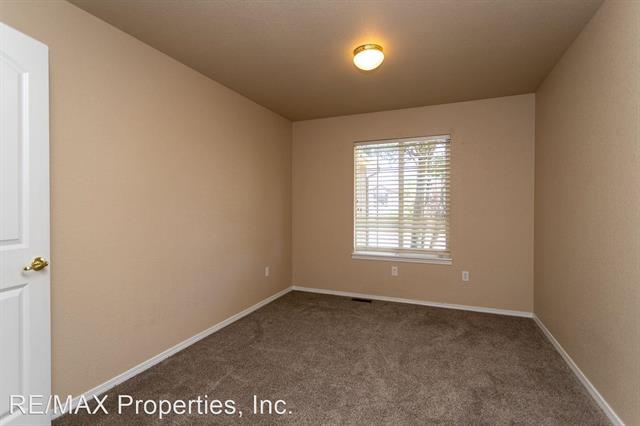 8424 Roaring Fork Drive