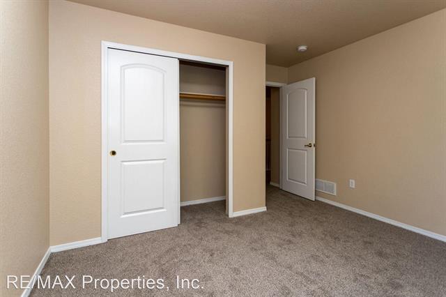 8424 Roaring Fork Drive