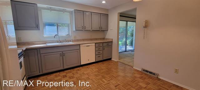 6853 Duke Drive 11501944