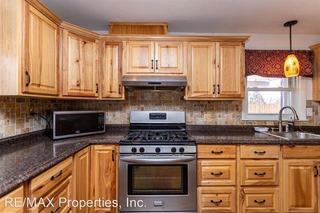 2020 W Platte Avenue 11660555