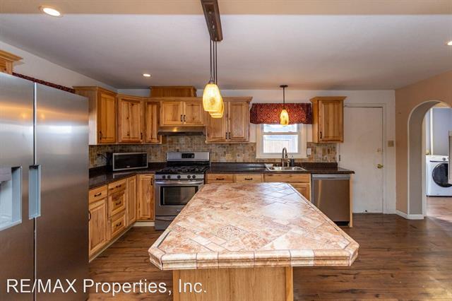 2020 W Platte Avenue 11660555