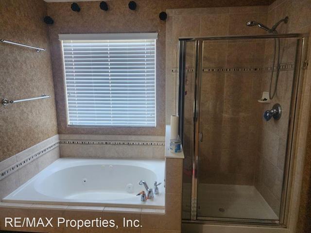 3405 Grey Owl Point 11694499