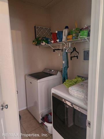 3405 Grey Owl Point 11694499