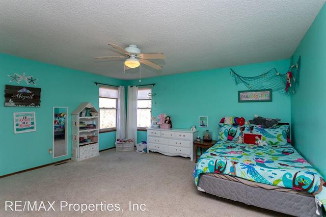 6973 Sproul Lane 11704071