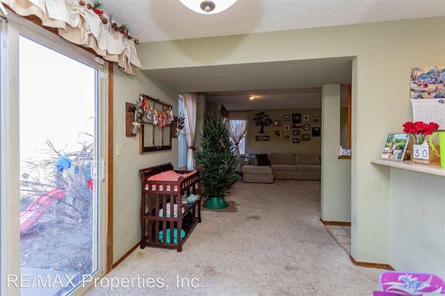 6973 Sproul Lane 11704071