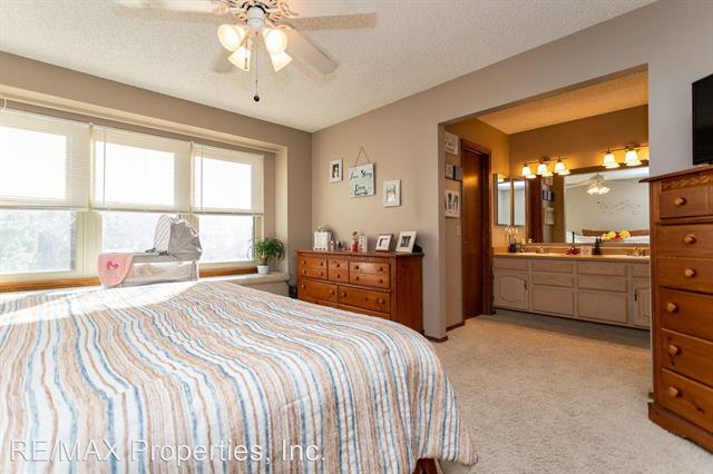 6973 Sproul Lane 11704071