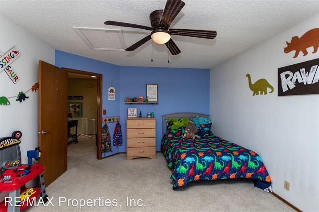 6973 Sproul Lane 11704071