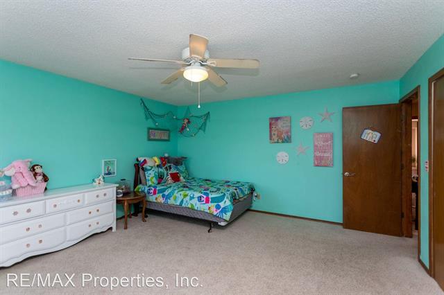 6973 Sproul Lane 11704071