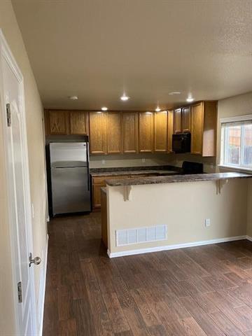 7640 Canyon Oak Drive