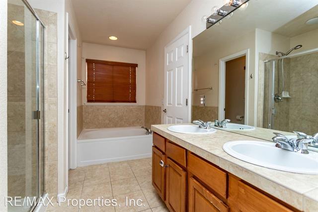 340 E Fountain Boulevard 11866229