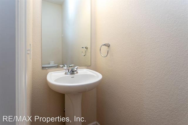 340 E Fountain Boulevard 11866229