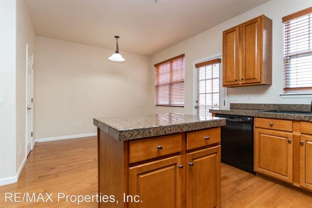 340 E Fountain Boulevard 11866229