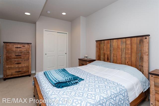 9074 Rollins Pass Court 11879757