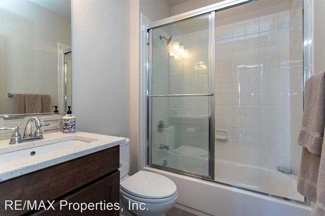 9074 Rollins Pass Court 11879757