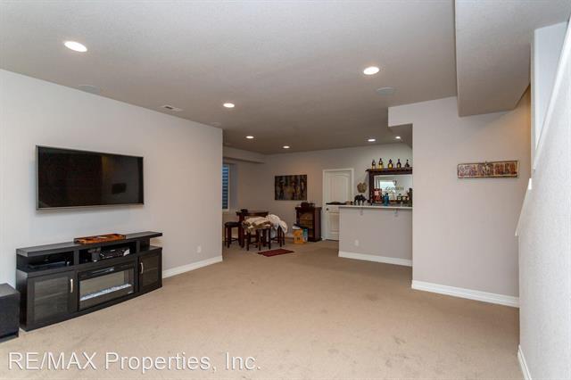 9074 Rollins Pass Court 11879757