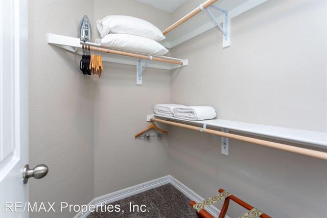 642 Thimbleberry Point