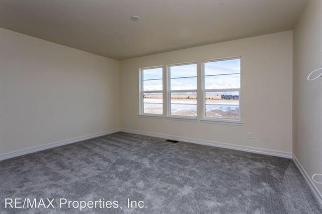 1847 Rose Quartz Heights 9788690