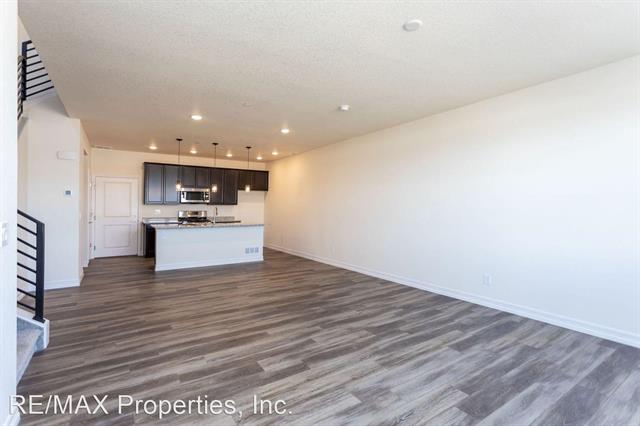 1847 Rose Quartz Heights 9788690