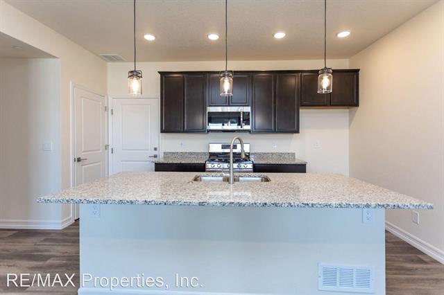 1847 Rose Quartz Heights 9788690