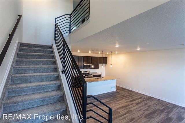 1847 Rose Quartz Heights 9788690