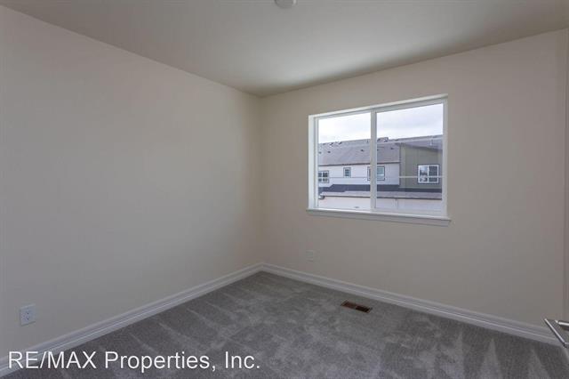 1847 Rose Quartz Heights 9788690