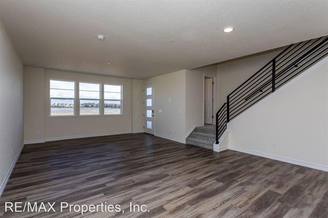 1847 Rose Quartz Heights 9788690