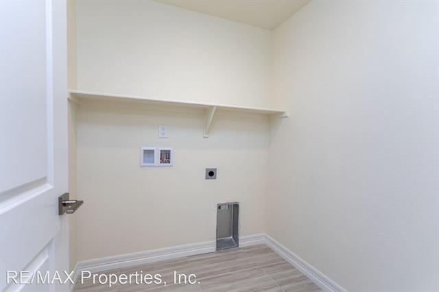 1847 Rose Quartz Heights 9788690