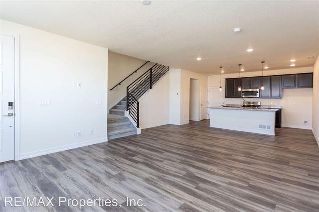 1847 Rose Quartz Heights 9788690