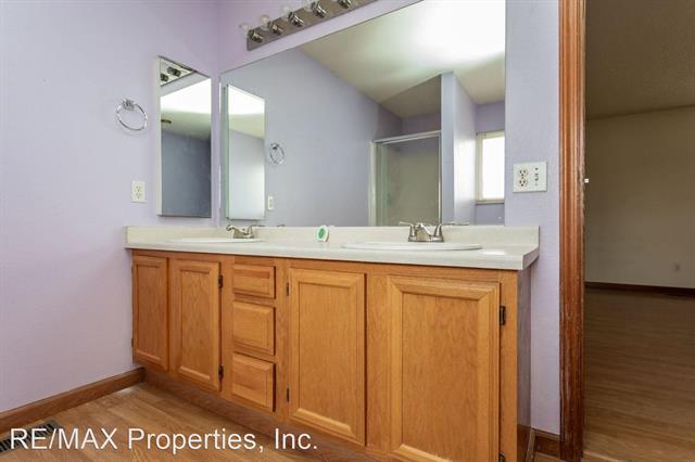 1130 Pond Side Drive 9918706