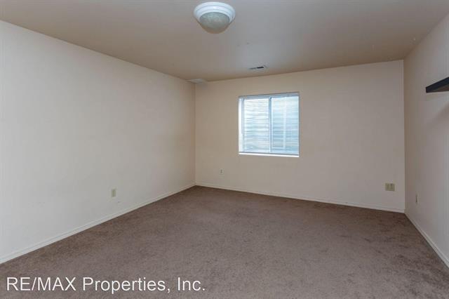 1130 Pond Side Drive 9918706